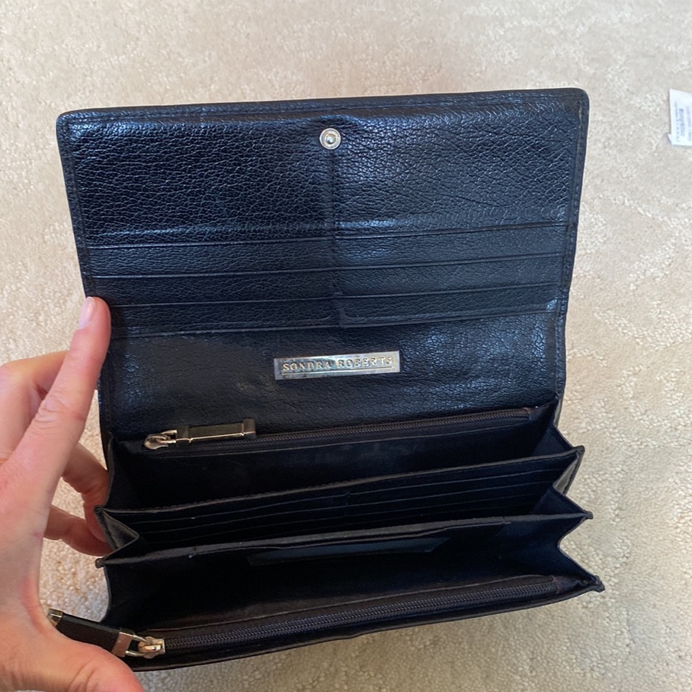Wallet - Picture 4 of 4